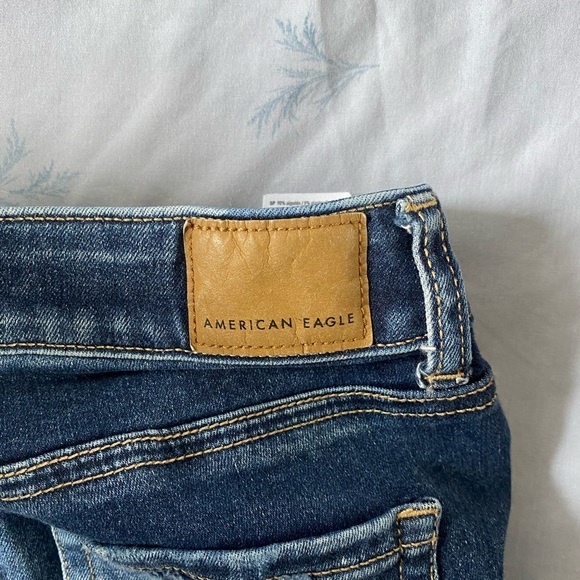 American Eagle Outfitters Women's Blue Denim Shorts - Picture 9 of 10